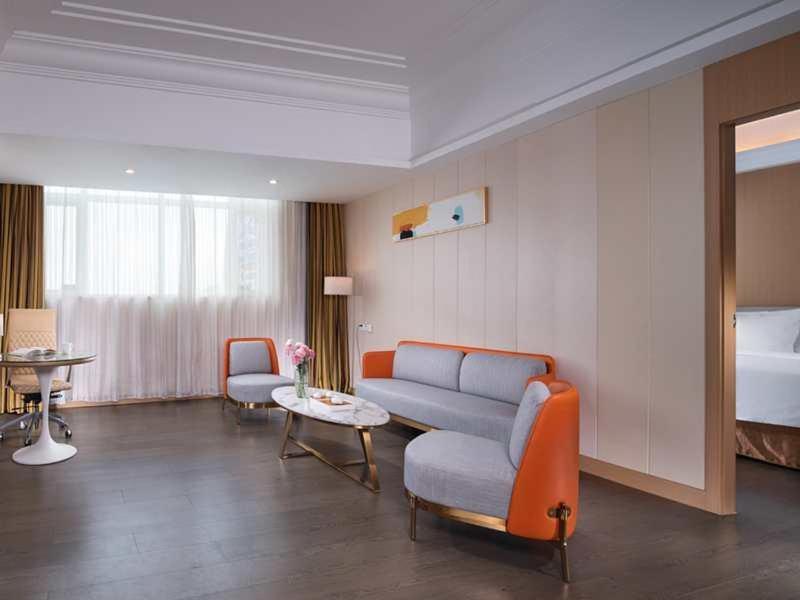 Vienna Hotel Zhongshan Xiaolan Exterior foto